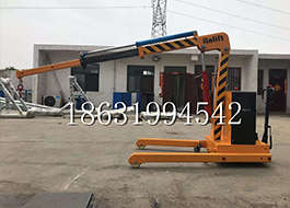 镇原县随车吊机多少钱仓库小型起重升降机仓库小型移动随车吊机12/24V车载吊